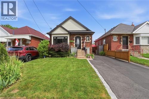 127 TRAGINA Avenue S  Hamilton, ON L8K 2Z7