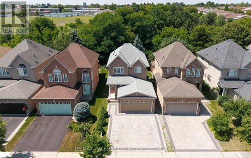 17 RUSHINGBROOK DRIVE  Richmond Hill, ON L4S 1W6
