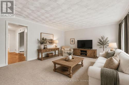 Virtually Staged - 528 Guy Street, Ottawa, ON - Indoor Photo Showing Living Room