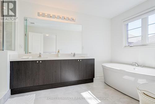 14 Sassafras Road, Springwater, ON - Indoor Photo Showing Bathroom