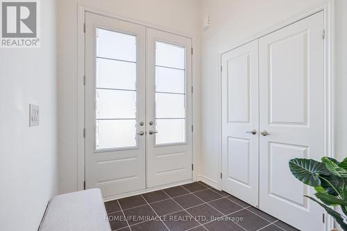 14 Sassafras Road, Springwater, ON - Indoor Photo Showing Other Room