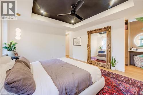 441 East Avenue, Kitchener, ON - Indoor Photo Showing Bedroom