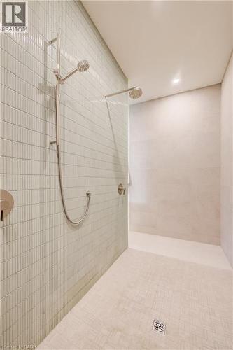 441 East Avenue, Kitchener, ON - Indoor