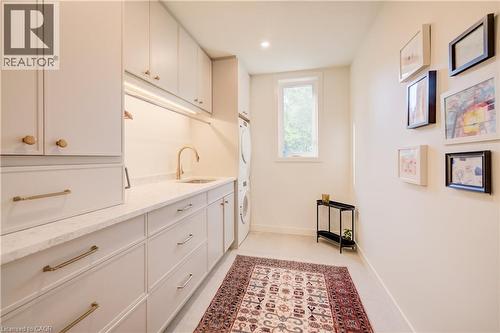 441 East Avenue, Kitchener, ON - Indoor