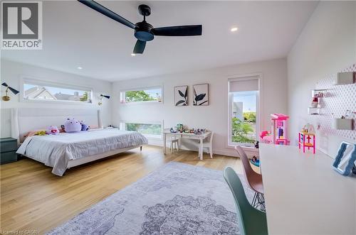 441 East Avenue, Kitchener, ON - Indoor Photo Showing Bedroom
