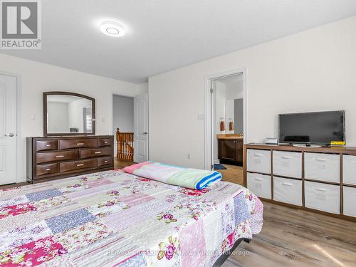 23 Worthview Drive S, Vaughan, ON - Indoor Photo Showing Bedroom