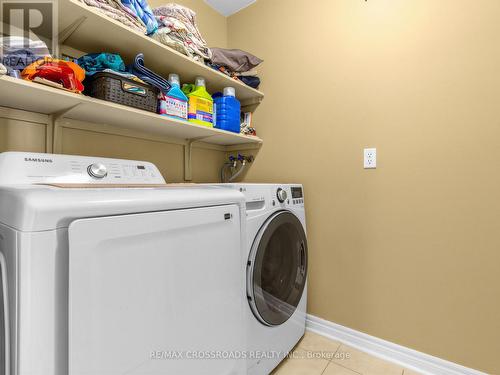 23 Worthview Drive S, Vaughan, ON - Indoor Photo Showing Laundry Room