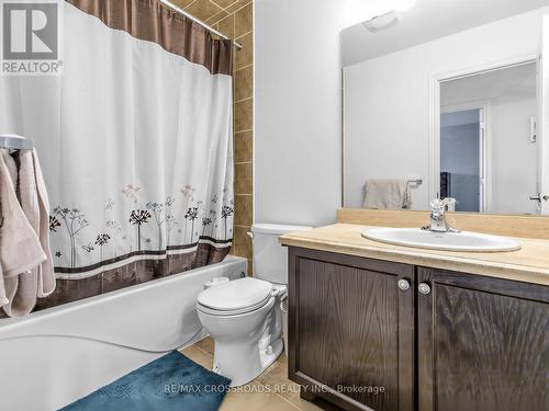 23 Worthview Drive S, Vaughan, ON - Indoor Photo Showing Bathroom
