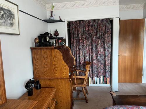 810 26Th Street, Brandon, MB - Indoor