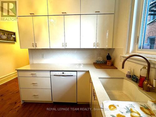620 Cooper Street, Ottawa, ON - Indoor Photo Showing Kitchen