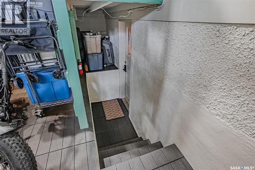630 8Th Avenue N, Saskatoon, SK - Indoor
