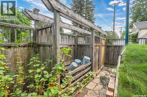 630 8Th Avenue N, Saskatoon, SK - Outdoor With Deck Patio Veranda