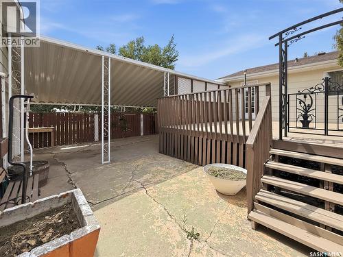 512 1St Street N, Cabri, SK - Outdoor With Exterior