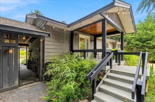 381 Dunsmuir Rd, Qualicum Beach, BC 