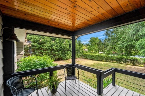 381 Dunsmuir Rd, Qualicum Beach, BC 