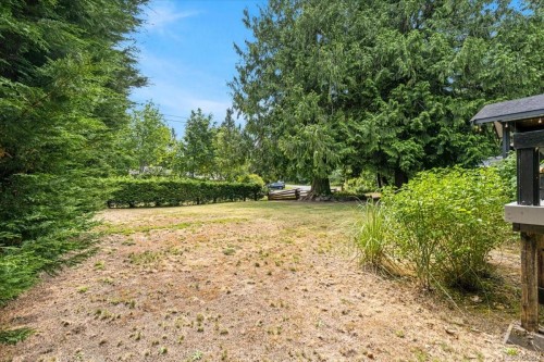 381 Dunsmuir Rd, Qualicum Beach, BC 