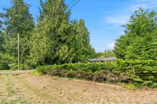 381 Dunsmuir Rd, Qualicum Beach, BC 
