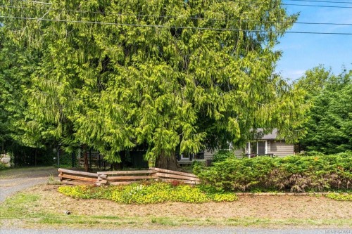 381 Dunsmuir Rd, Qualicum Beach, BC 