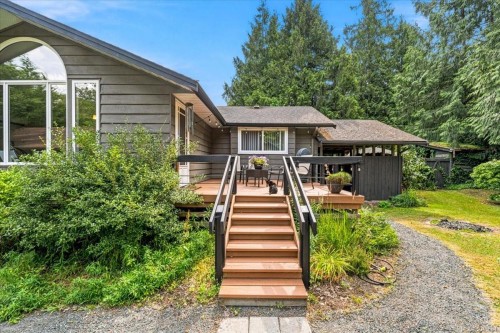 381 Dunsmuir Rd, Qualicum Beach, BC 
