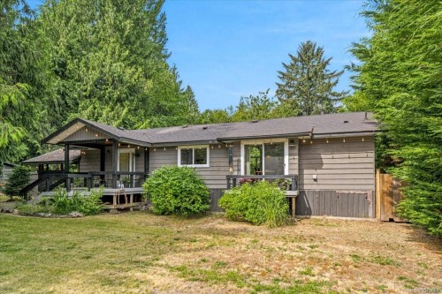381 Dunsmuir Rd, Qualicum Beach, BC 