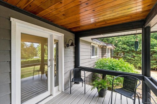 381 Dunsmuir Rd, Qualicum Beach, BC 