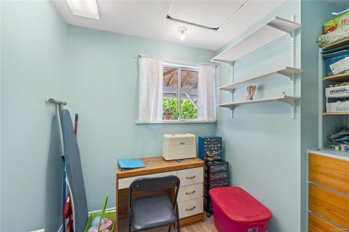 429 Davis Rd, Ladysmith, BC 