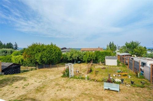 429 Davis Rd, Ladysmith, BC 