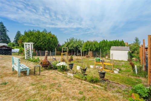 429 Davis Rd, Ladysmith, BC 