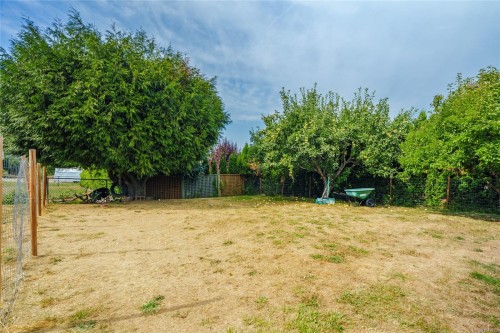 429 Davis Rd, Ladysmith, BC 