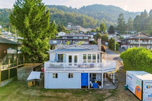 429 Davis Rd, Ladysmith, BC 