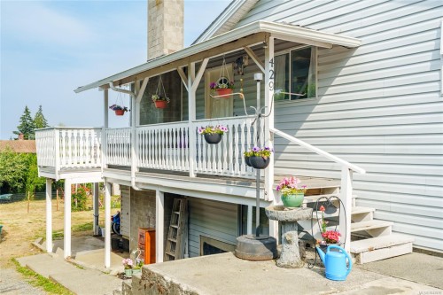 429 Davis Rd, Ladysmith, BC 