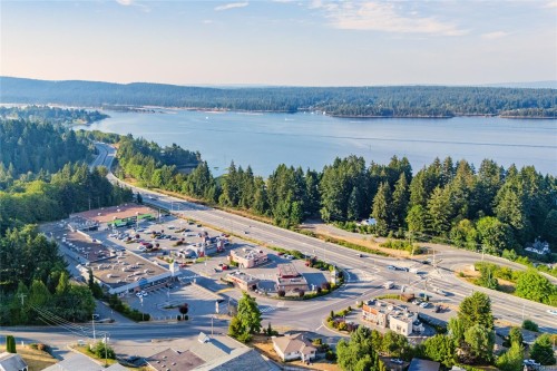 429 Davis Rd, Ladysmith, BC 