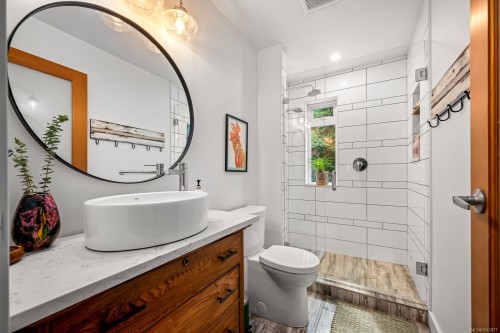 7003 River Ave North, Courtenay, BC 