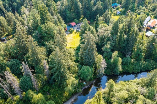 7003 River Ave North, Courtenay, BC 