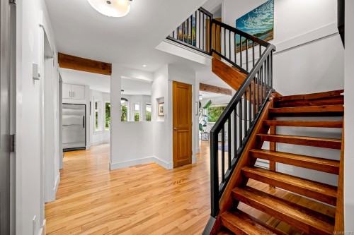 7003 River Ave North, Courtenay, BC 