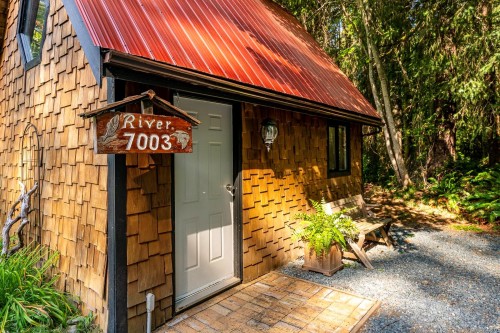 7003 River Ave North, Courtenay, BC 