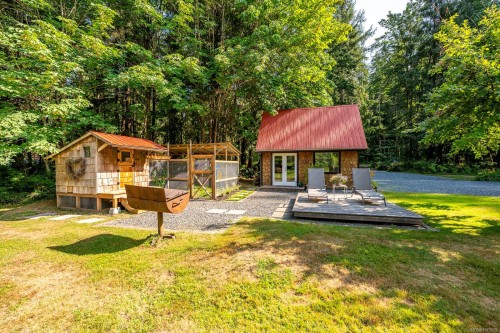 7003 River Ave North, Courtenay, BC 