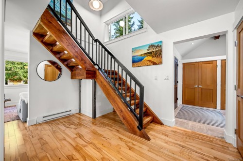 7003 River Ave North, Courtenay, BC 