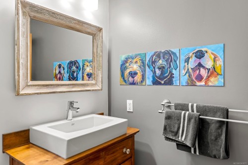 7003 River Ave North, Courtenay, BC 