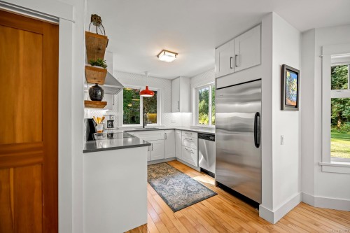 7003 River Ave North, Courtenay, BC 