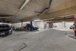 Garage - 