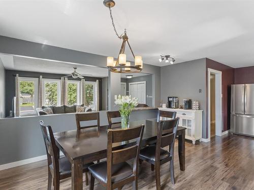 138 Iris Cres., Thunder Bay, ON - Indoor Photo Showing Dining Room