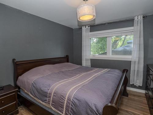 138 Iris Cres., Thunder Bay, ON - Indoor Photo Showing Bedroom