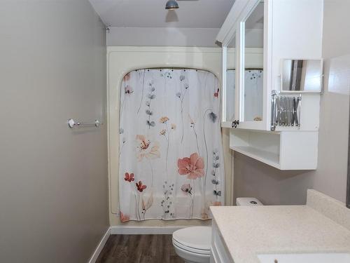138 Iris Cres., Thunder Bay, ON - Indoor Photo Showing Bathroom