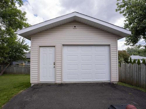 138 Iris Cres., Thunder Bay, ON - Outdoor With Exterior