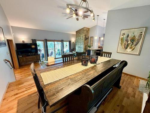 48 Sunset Trail, Kenora, ON - Indoor Photo Showing Dining Room