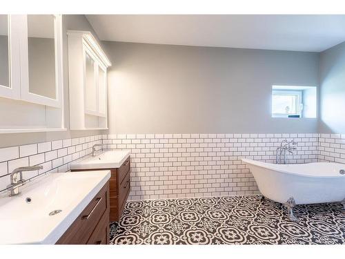 97 Garbutt Rd., O'Connor, ON - Indoor Photo Showing Bathroom
