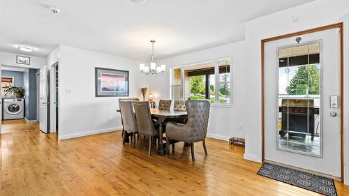 1901 Alder Street, Creston, BC - Indoor Photo Showing Dining Room