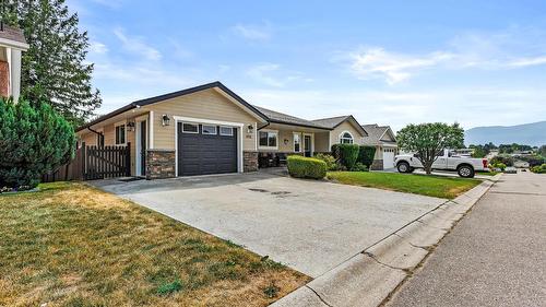 1901 Alder Street, Creston, BC - Outdoor