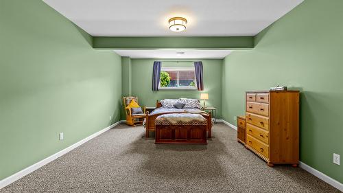1901 Alder Street, Creston, BC - Indoor Photo Showing Bedroom